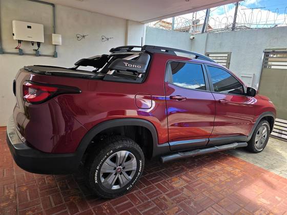 FIAT TORO 1.8 16V EVO FLEX FREEDOM AT6 FIAT TORO 1.8 16V EVO FLEX FREEDOM AT6